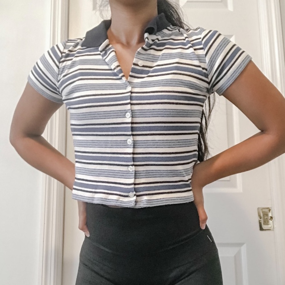 brandy melville caroline button up